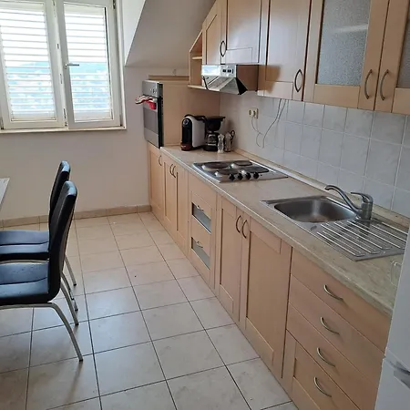 Panorama Apartment *